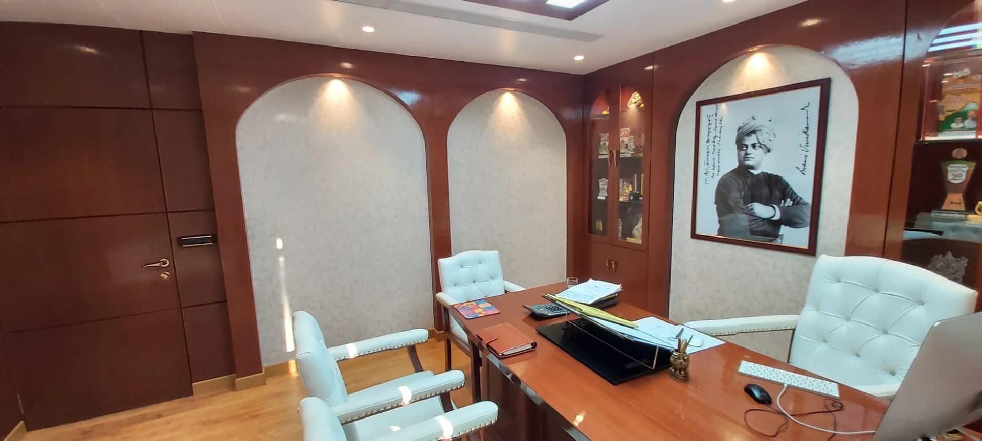 Executive Office Suite