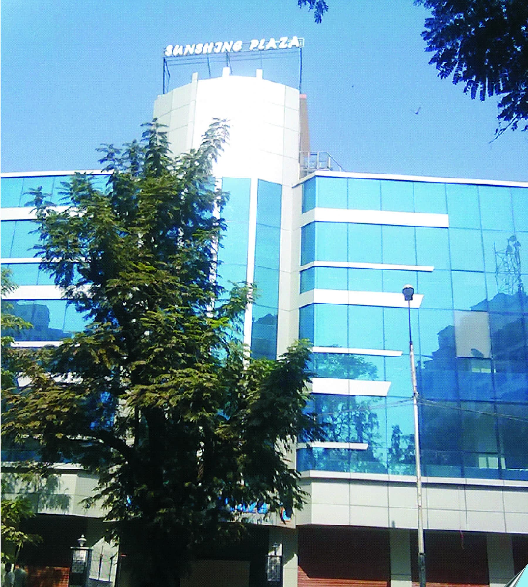 Sunshine Plaza